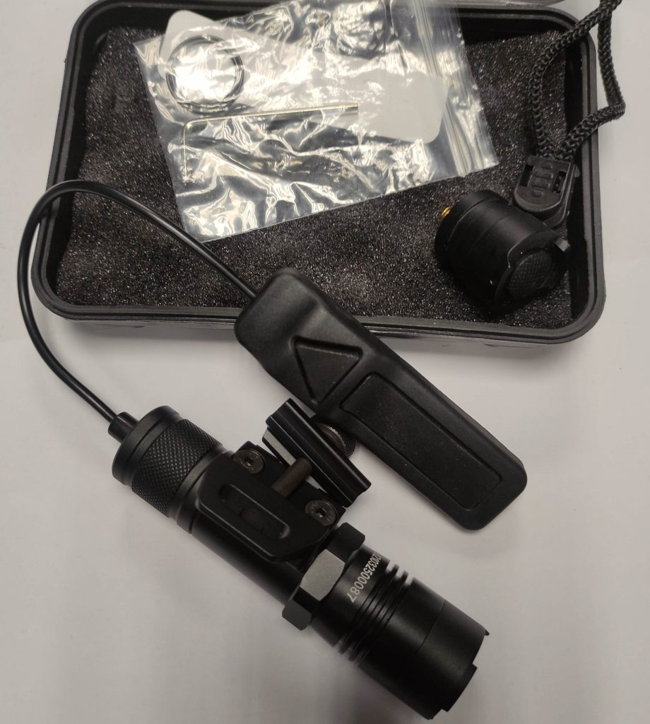 Latarka Opsmen Fast 302 MIL-STD-1913