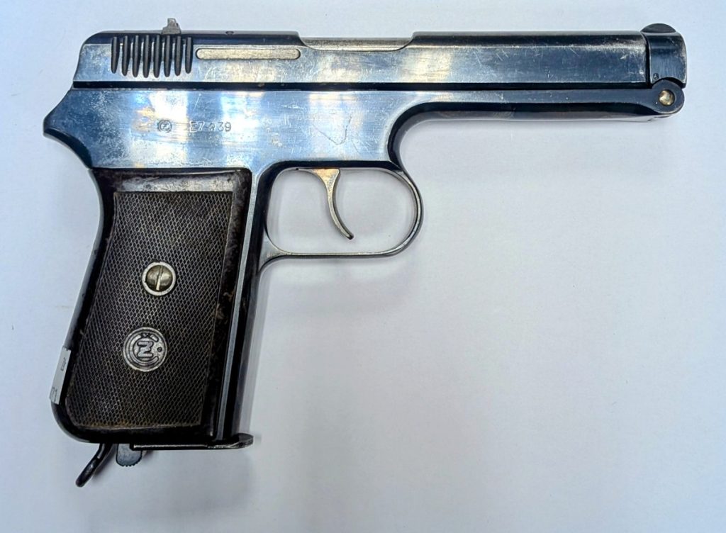Pistolet CZ wz. 38, k. 9mm Browning